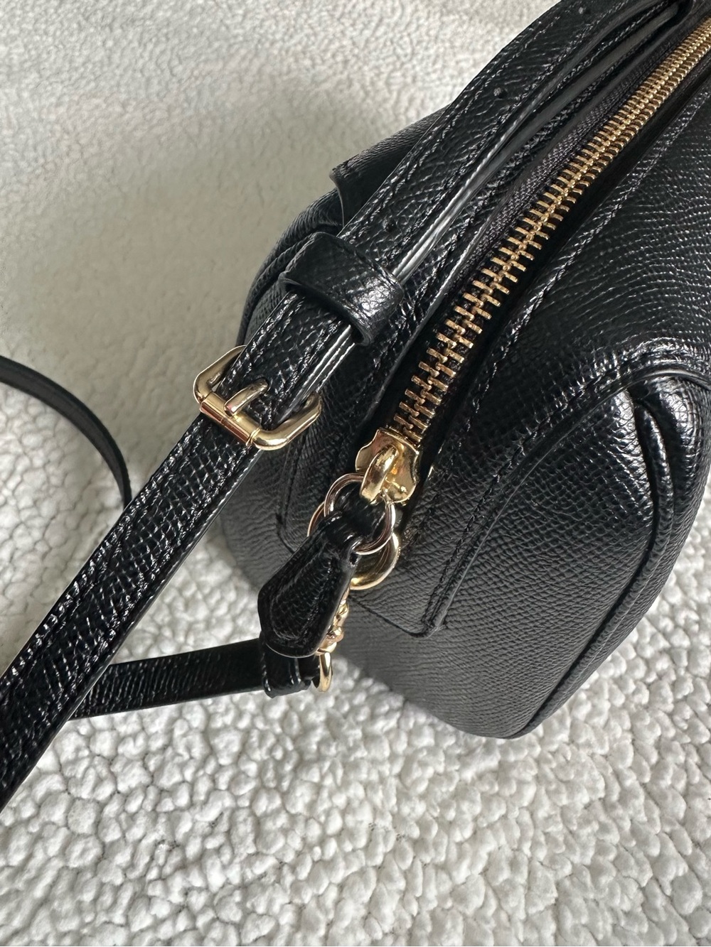 Coach Mini Bennett Crossbody Bag Black Crossgrain Leather F76629 Gold Hardware - Picture 3 of 14